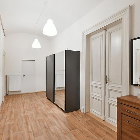 Wsp Petrin Garden Apartments プラハ エクステリア 写真