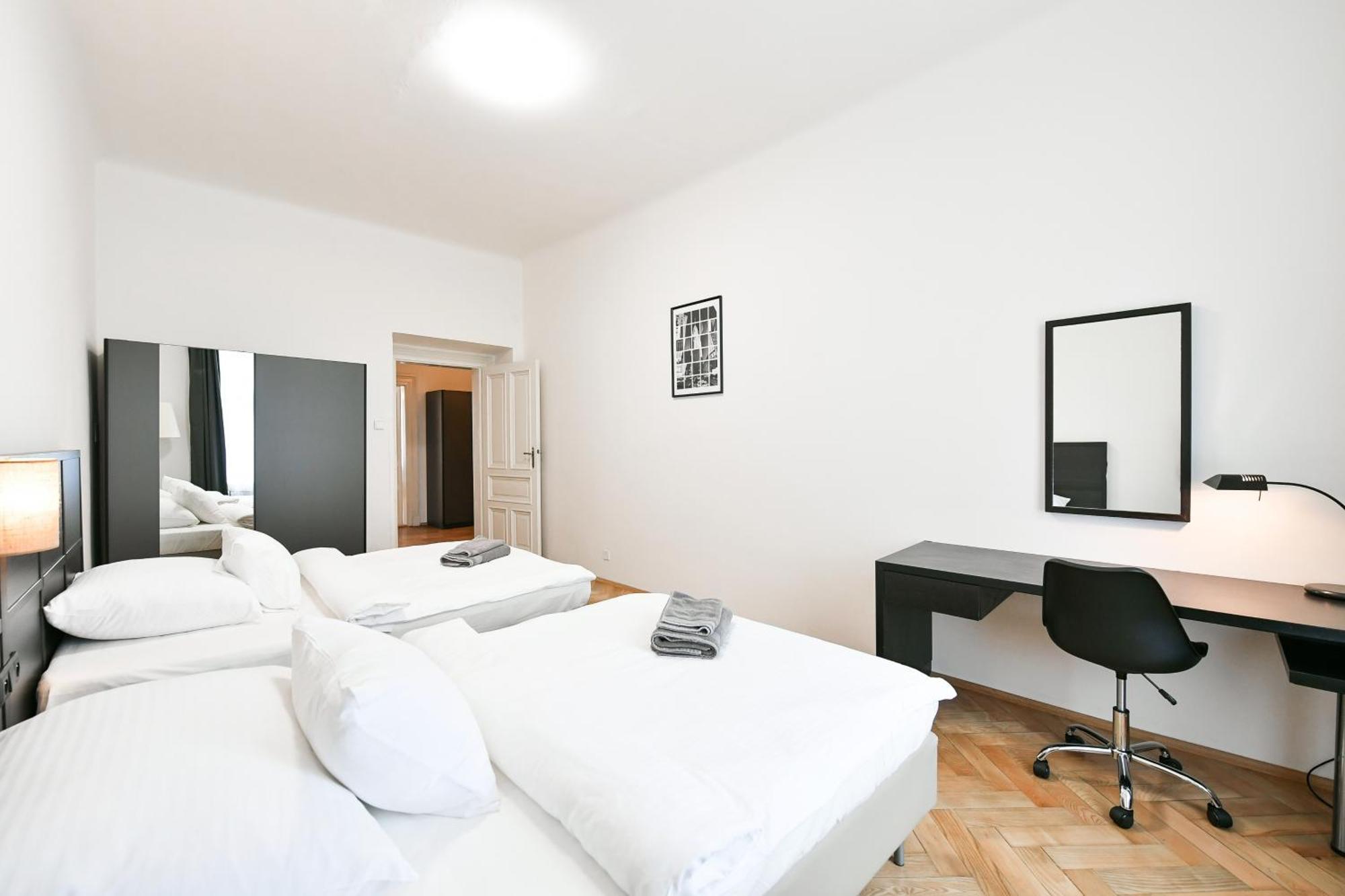 Wsp Petrin Garden Apartments プラハ エクステリア 写真