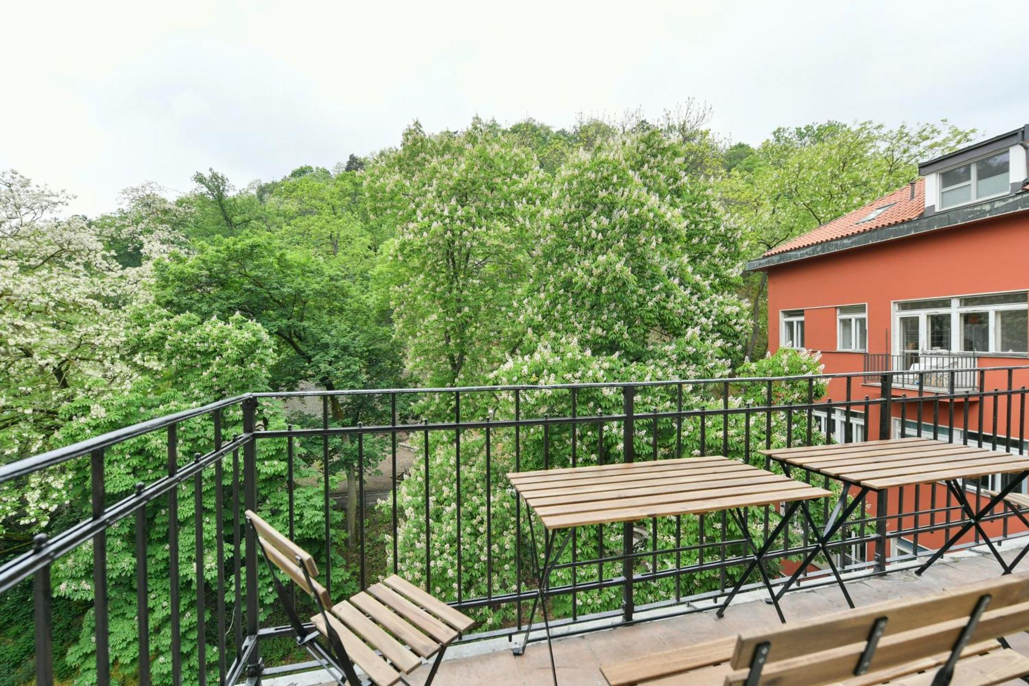 Wsp Petrin Garden Apartments プラハ エクステリア 写真
