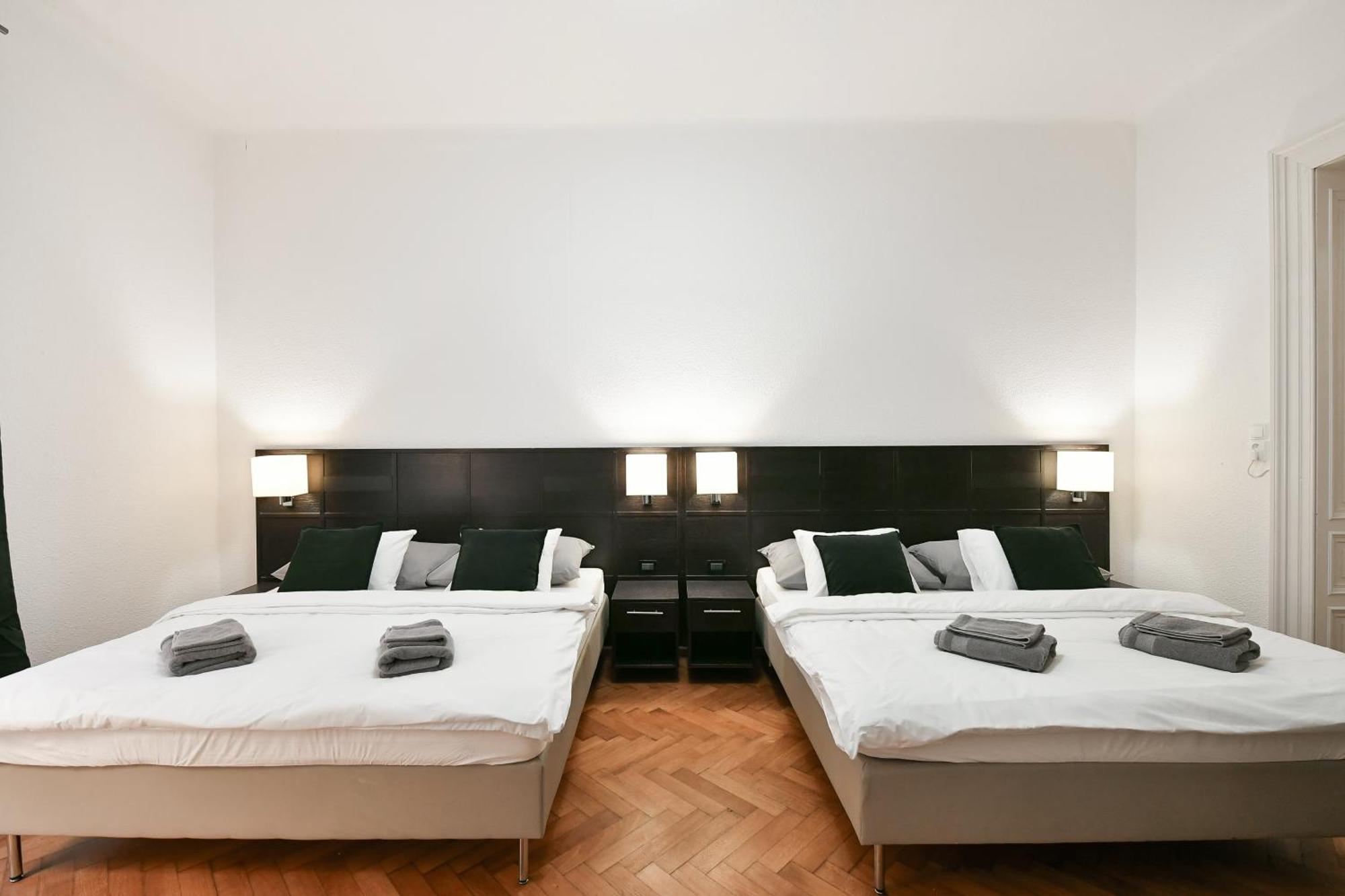Wsp Petrin Garden Apartments プラハ エクステリア 写真