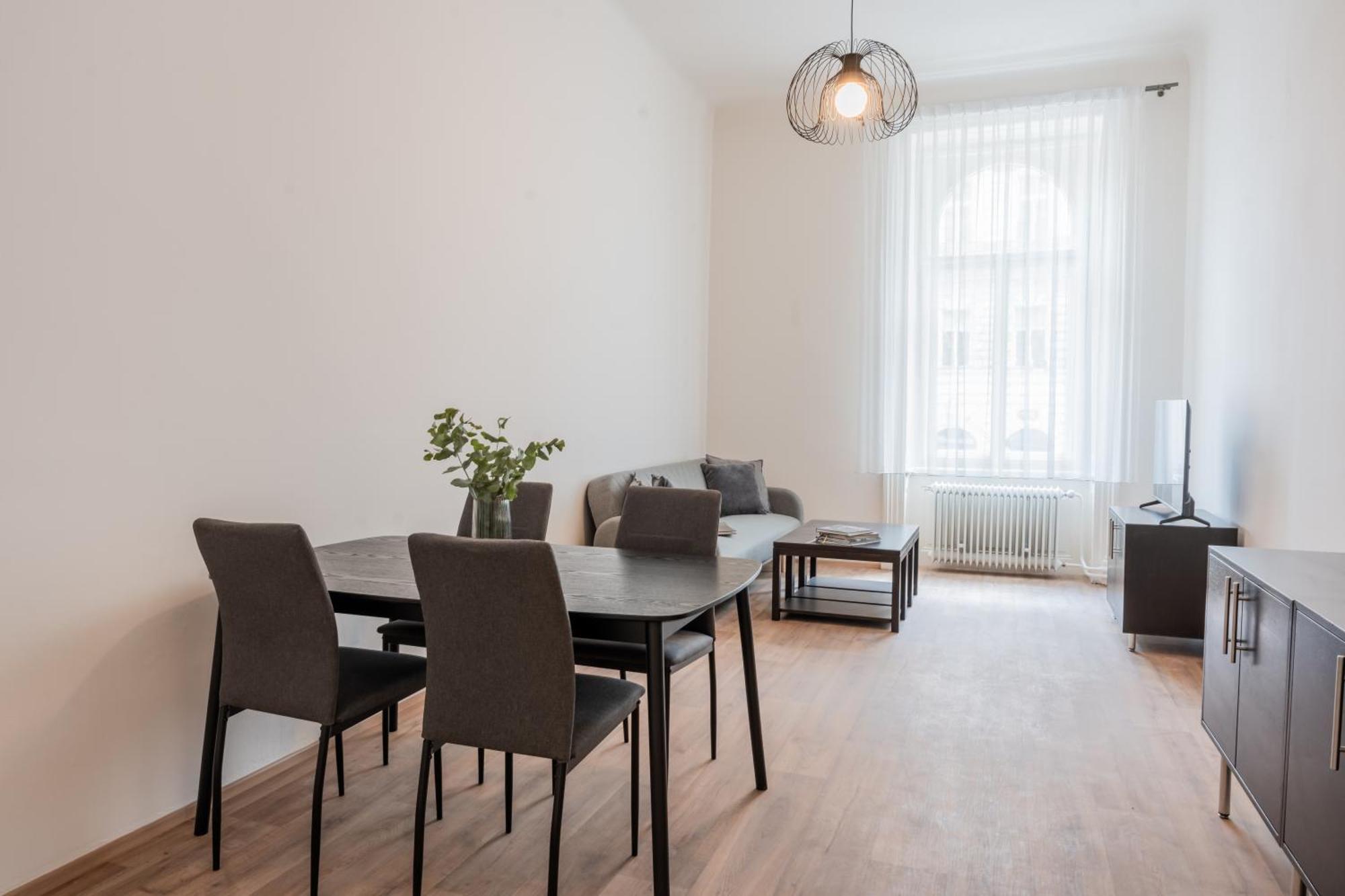 Wsp Petrin Garden Apartments プラハ エクステリア 写真